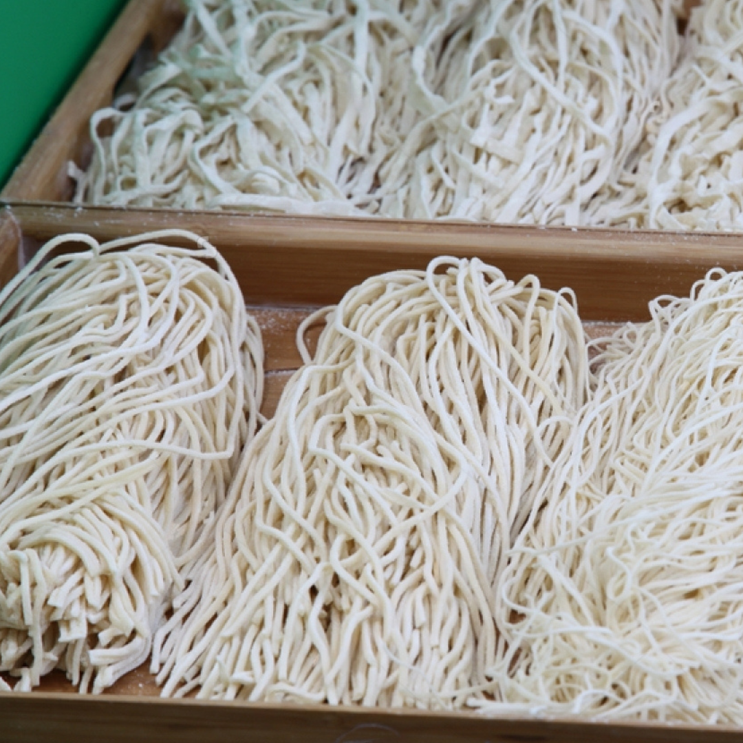 Close up of the air dried wantan mee noodles